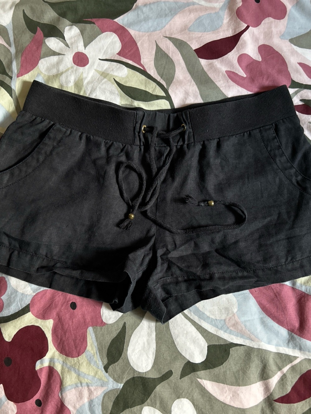 Guess Black low rise linen womens Drawstring shorts